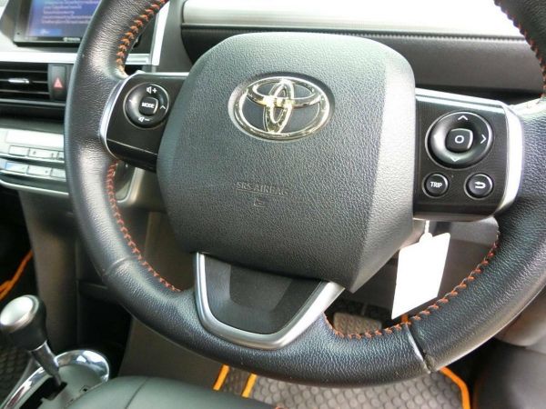 Toyota Sienta 1.5 V รุ่นท็อป ปี2016 รถมือเดียวจากป้ายแดงเข้าศูนย์ตลอด ไมล์80,000 กิโลแท้ สภาพสวยพร้อมใช้ค่ะ รูปที่ 5